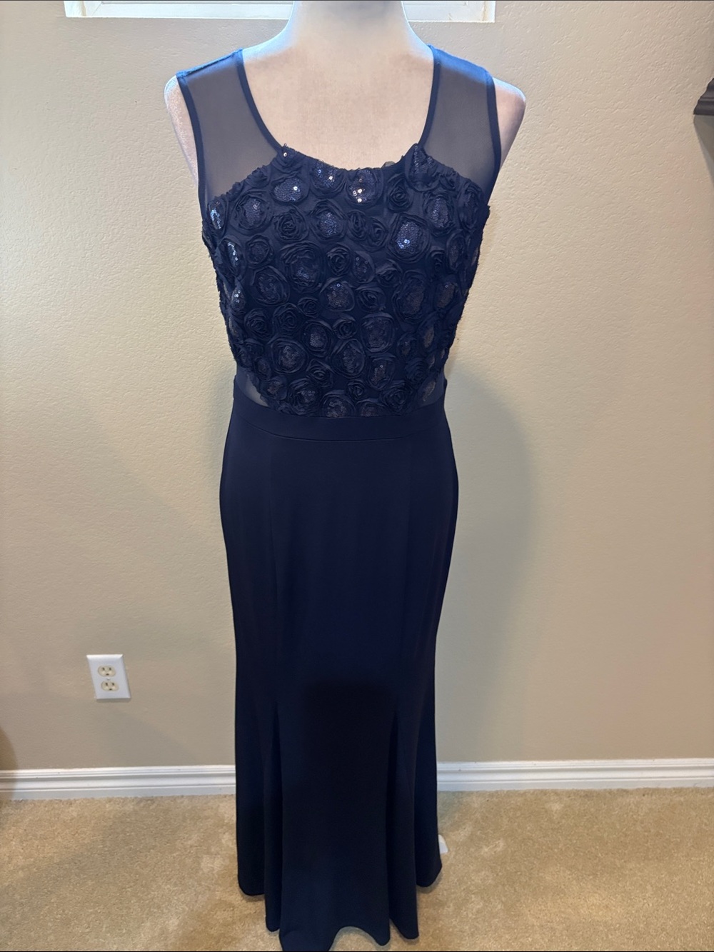 Enfocus Studio Navy Sleeveless Seqin Rosette Maxi Dress-Size 8